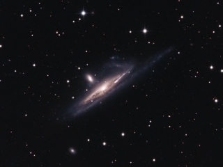 thumbs_NGC1532-LRGB-20140729-c-TTK